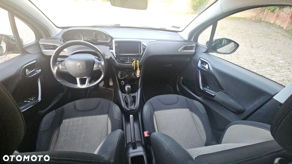 Peugeot 208 1.2 PureTech Active - 14