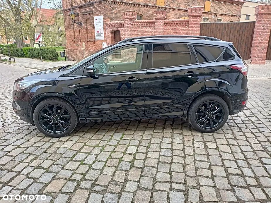 Ford Kuga 1.5 EcoBoost 2x4 ST-Line - 4