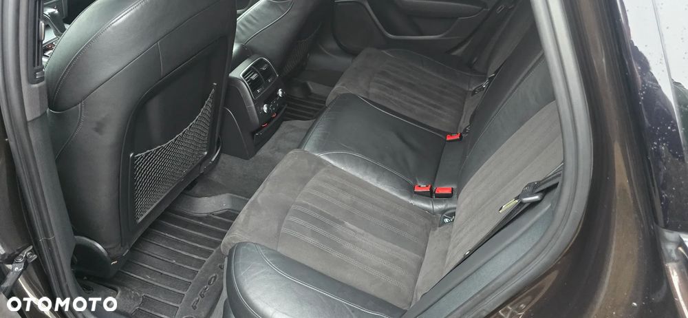 Audi A6 Allroad - 13