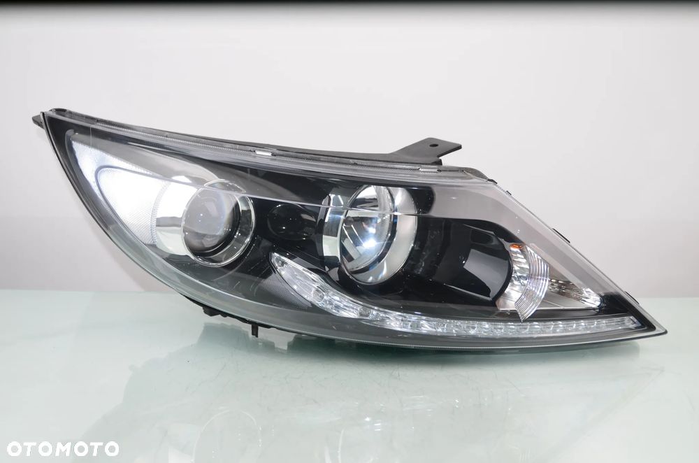 KIA SPORTAGE III BI-XENON 92102-3U290 PRAWA Przedni Oryginał - 1