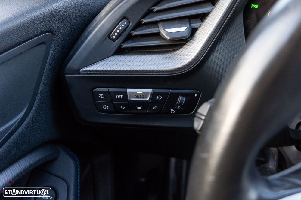 BMW 116 d Pack Desportivo M Auto - 33