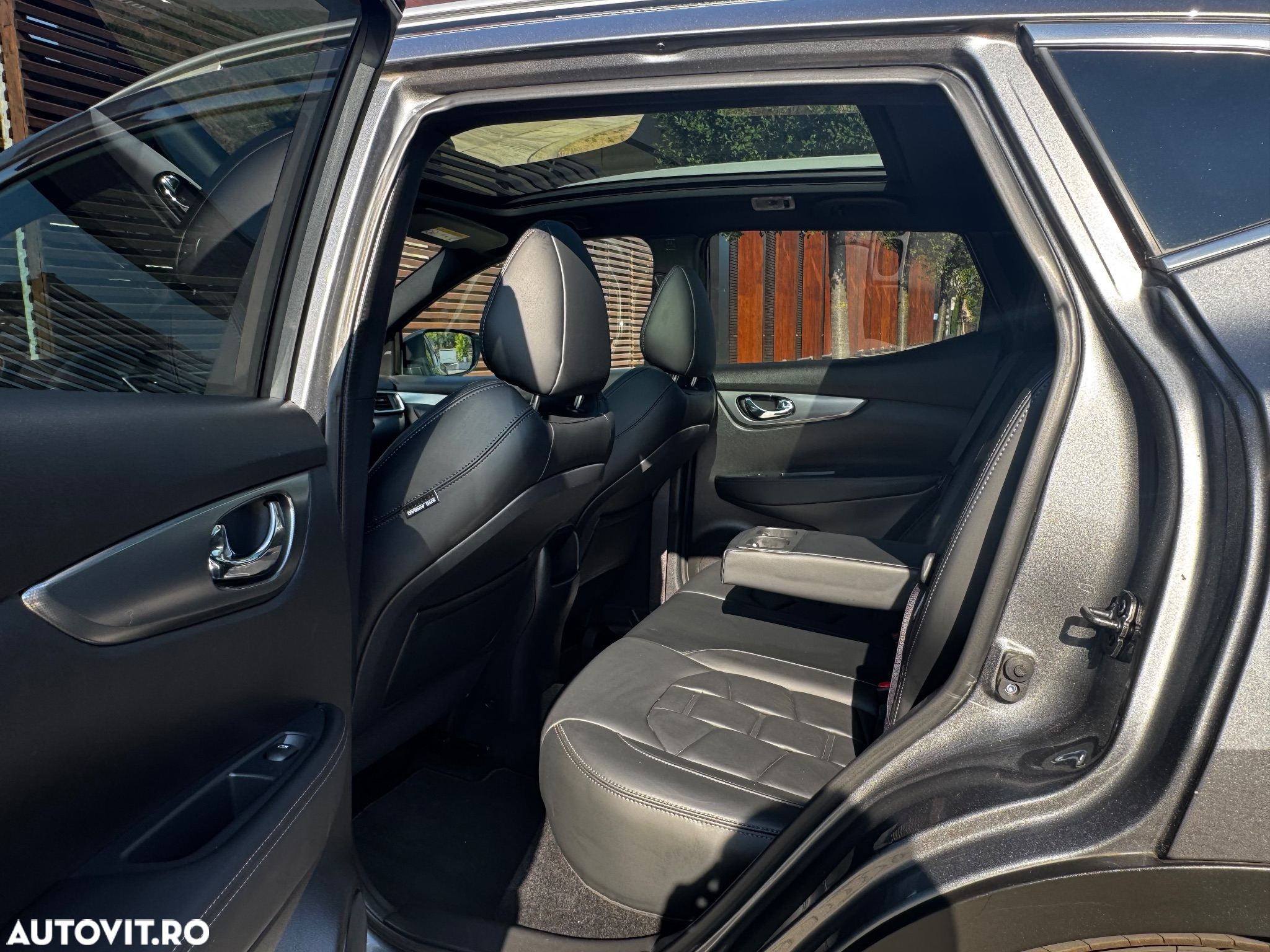 Nissan Qashqai 1.7 dCi TEKNA+ - 18