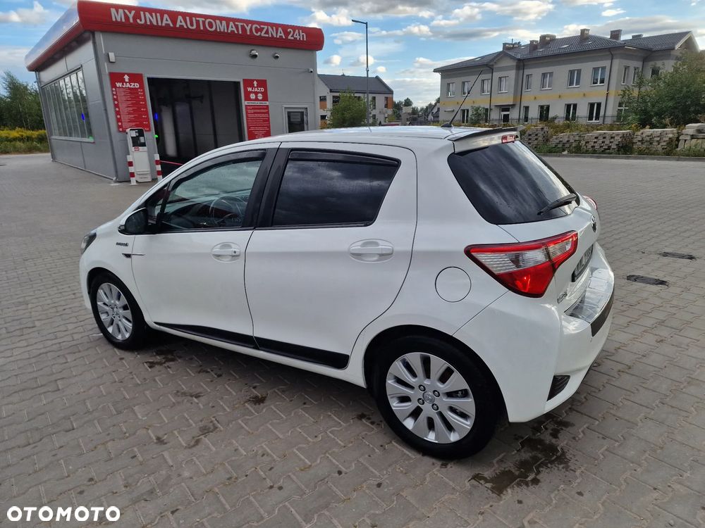 Toyota YARIS - 8