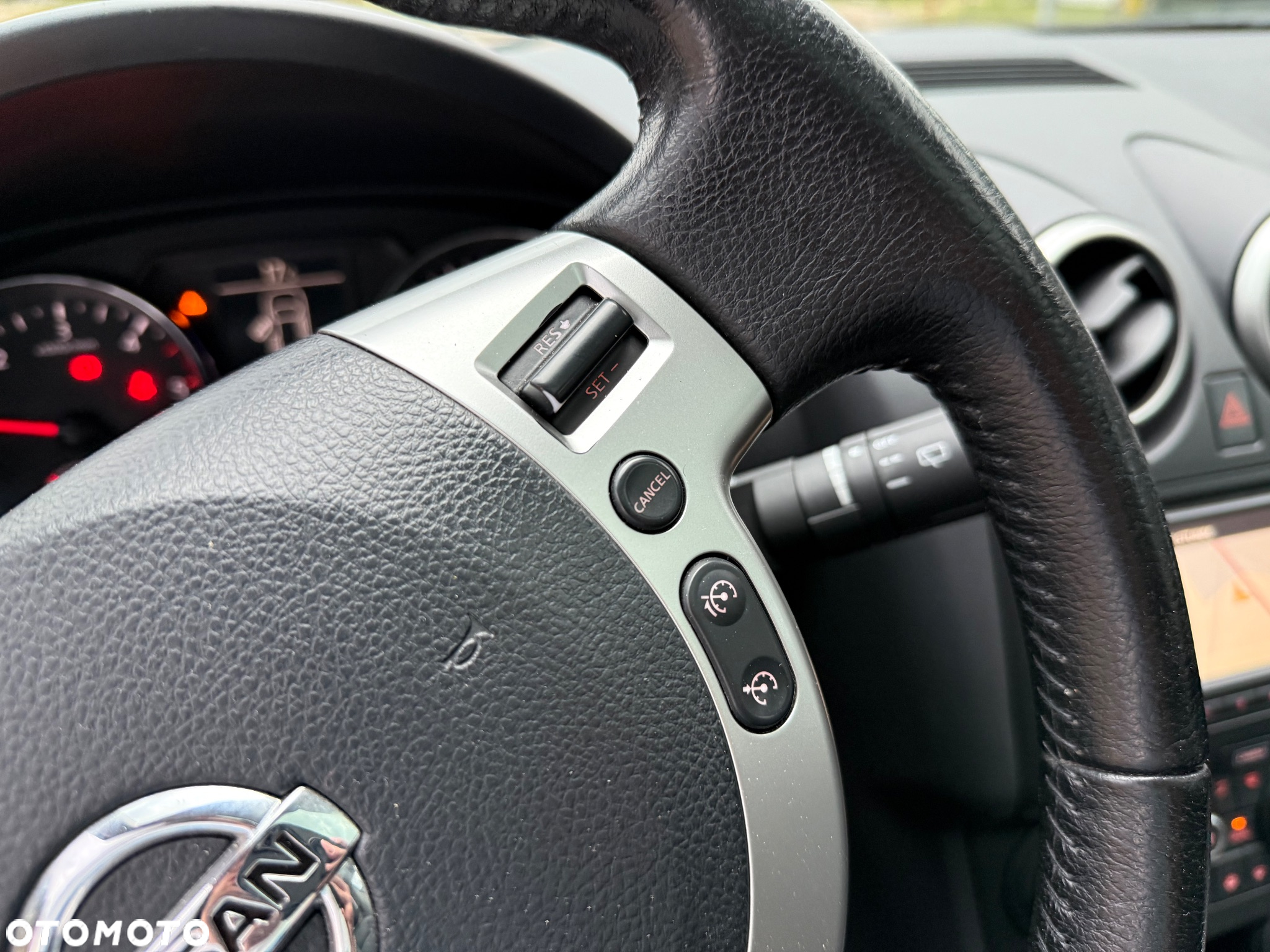 Nissan Qashqai 1.6 dCi TEKNA - 22