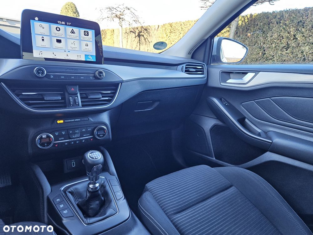 Ford Focus 2.0 EcoBlue Start-Stopp-System TITANIUM - 22