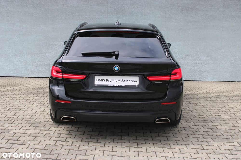 BMW Seria 5 530i xDrive mHEV - 8
