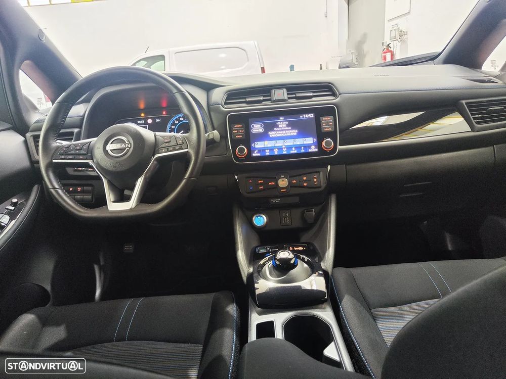 Nissan Leaf N-Connecta - 10