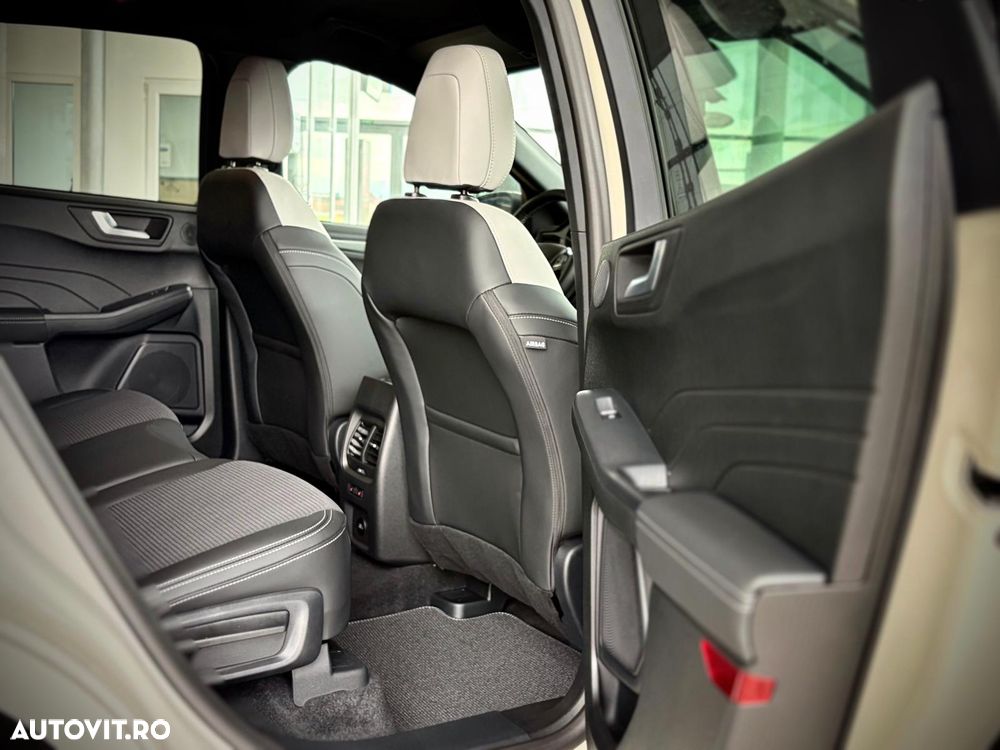 Ford Kuga 2.5 Duratec FHEV 4x4 SOUND EDITION - 25