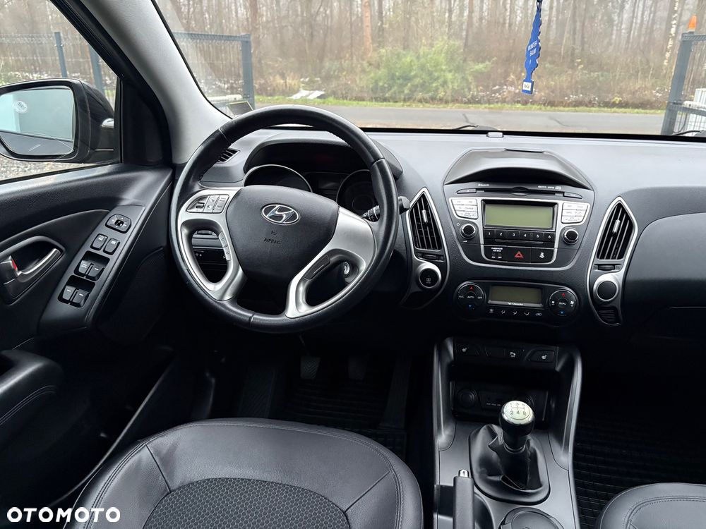 Hyundai ix35 2.0 Premium 2WD - 24