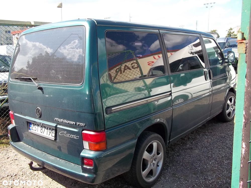 Volkswagen Multivan Standard - 9