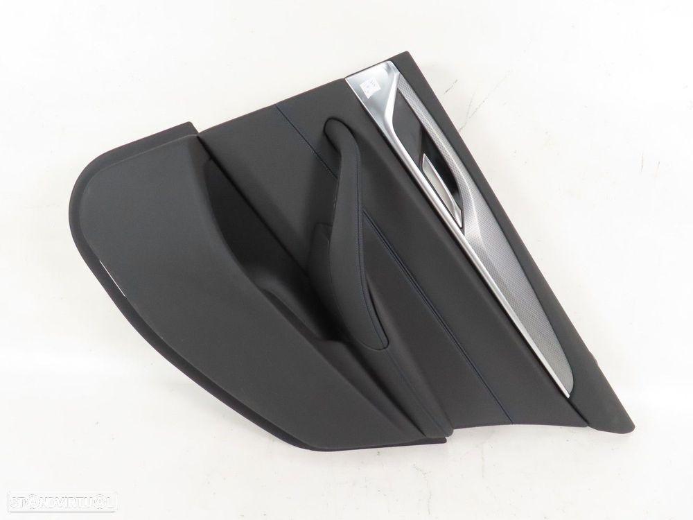 Forra da Porta M em Pele Direito/Trás Seminovo/ Original BMW 5 (G30, F90)/BMW 5... - 1