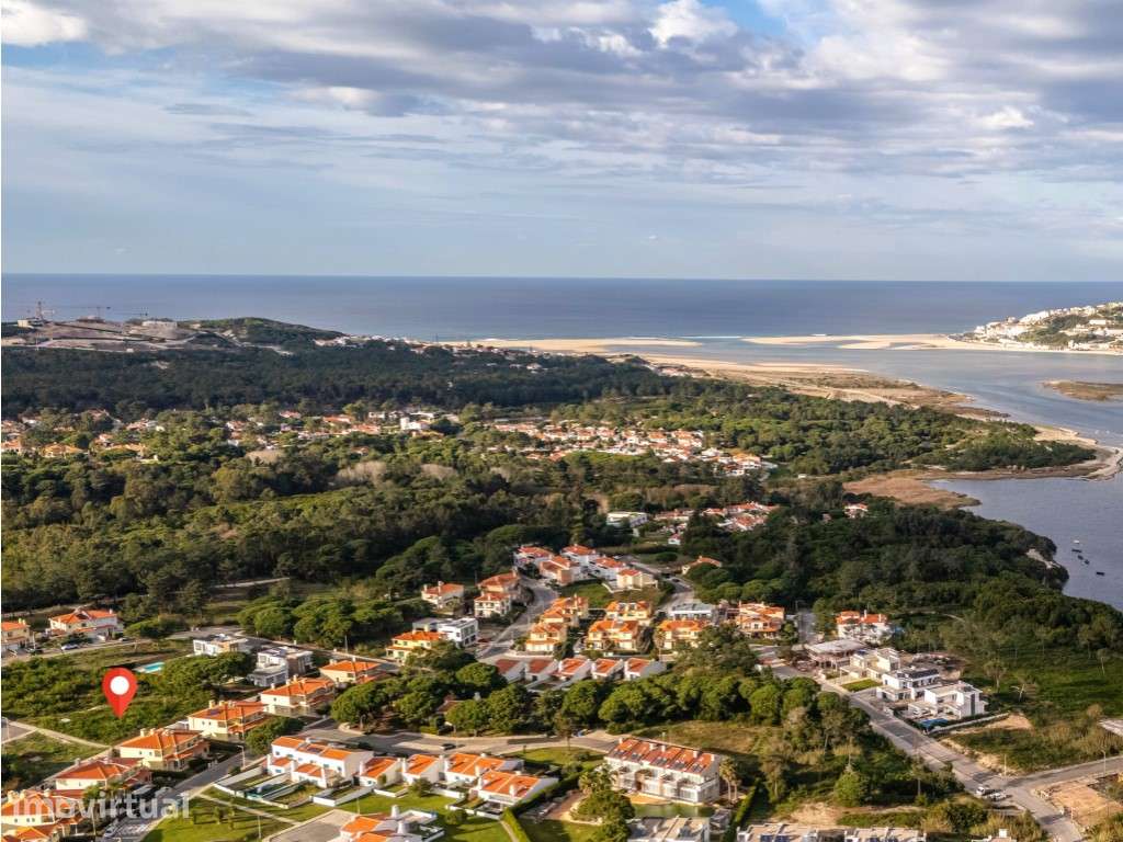 Lote com Projeto Aprovado junto à Lagoa de Óbidos - Grande imagem: 2/12
