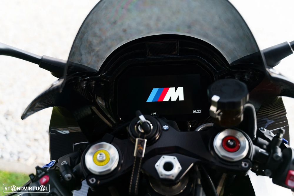 BMW M 1000 RR - 16