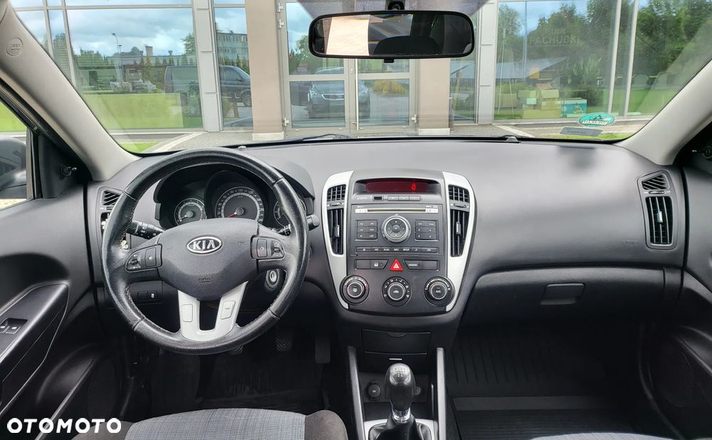 Kia Ceed 1.4 Comfort - 14