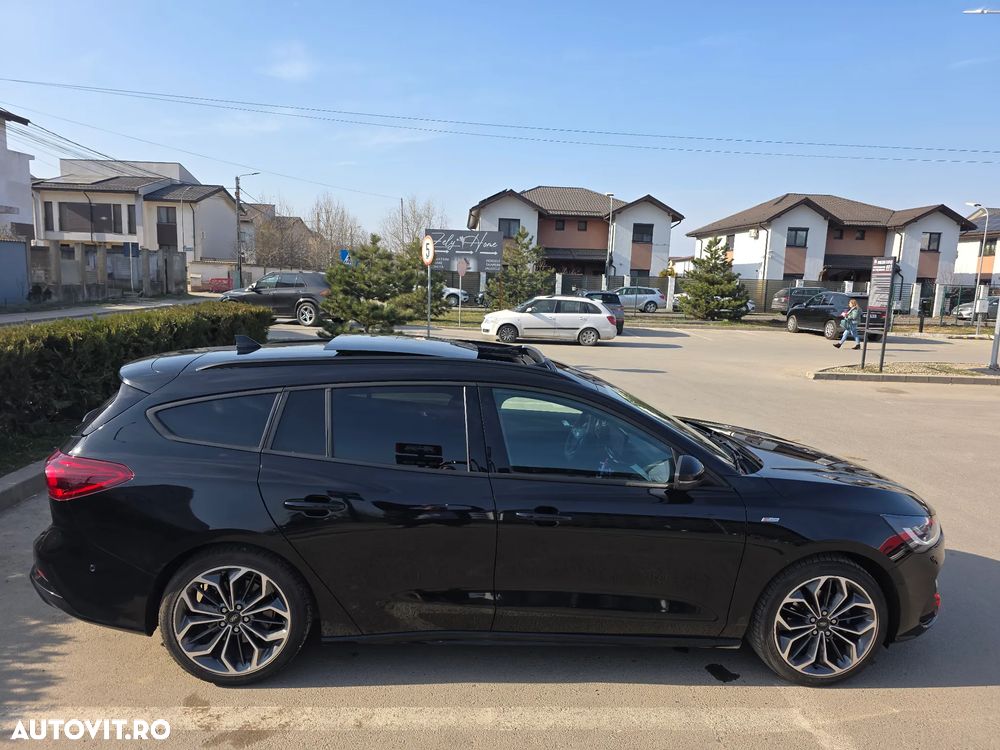 Ford Focus 1.0 EcoBoost Hybrid ST-LINE X - 4