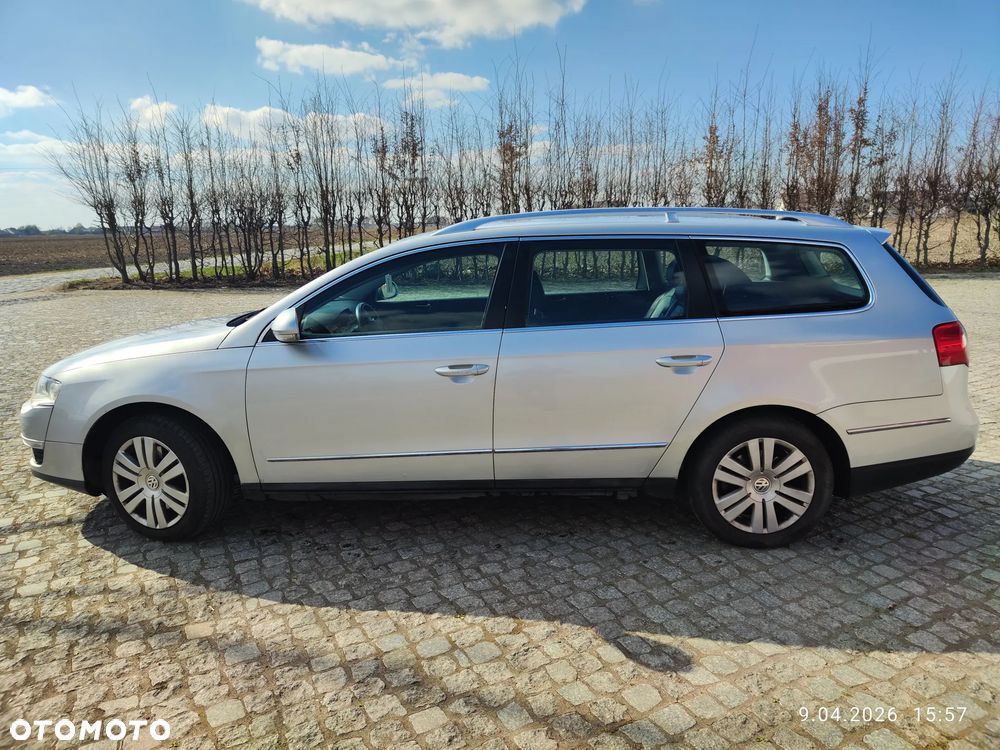 Volkswagen Passat 2.0 TDI DPF Comfortline DSG - 2