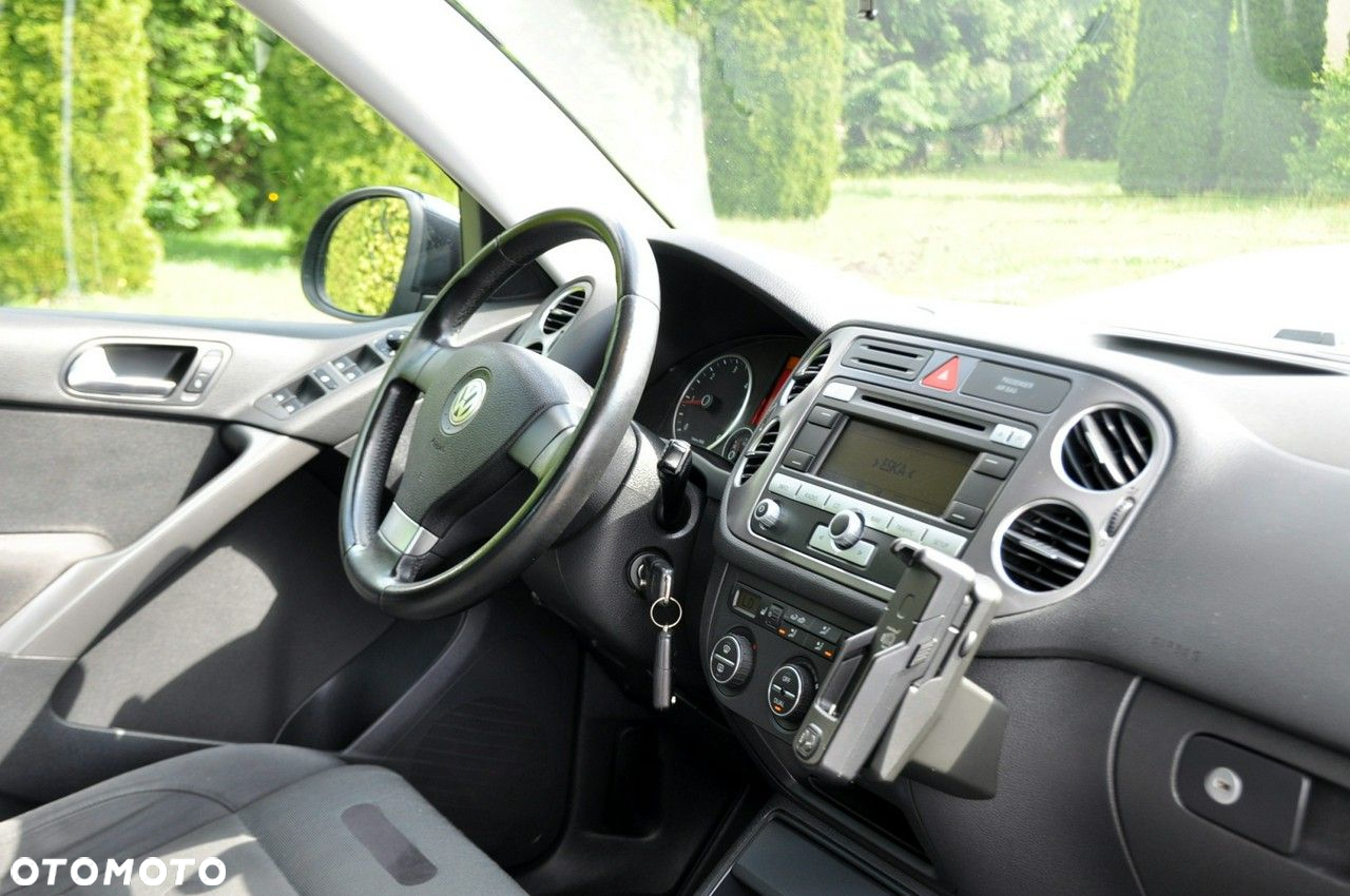 Volkswagen Tiguan - 18