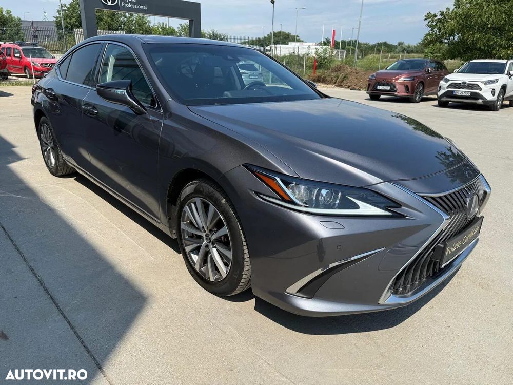Lexus Seria ES - 5