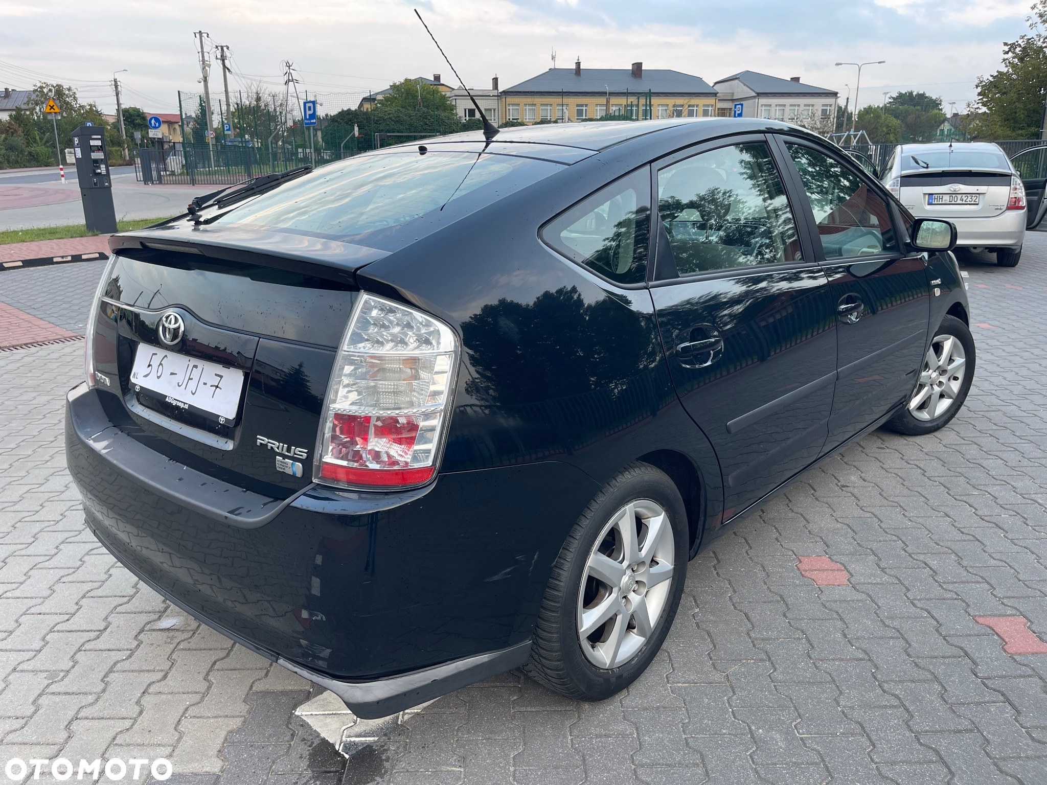 Toyota Prius 1.5 VVT-i Sol - 4