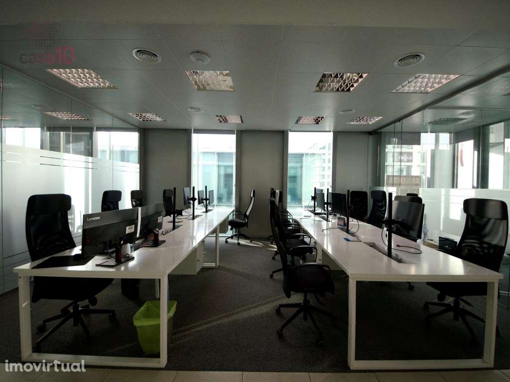 Arrenda-se escritório de 141m² no centro do Parque das Nações - Grande imagem: 3/8