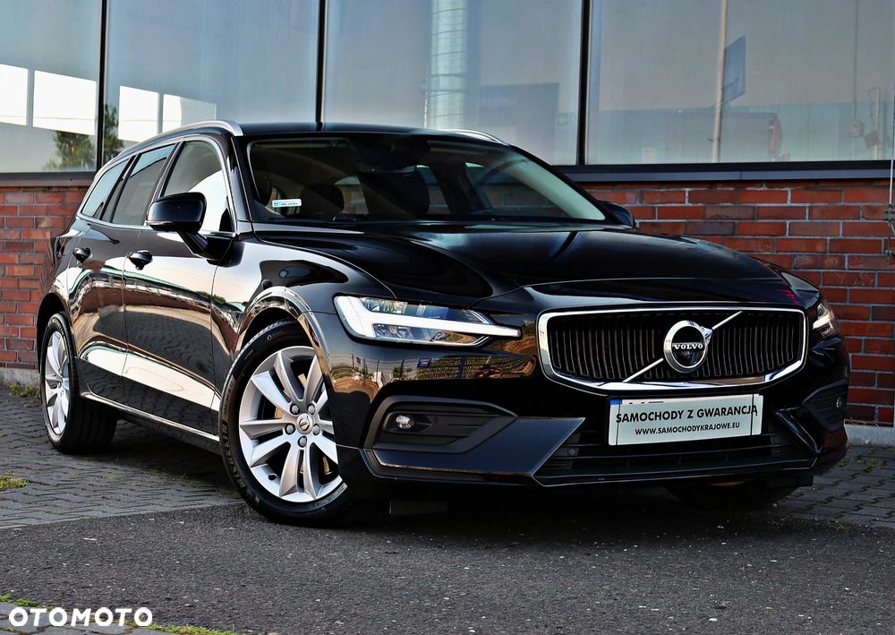 Volvo V60 B4 D Momentum - 1