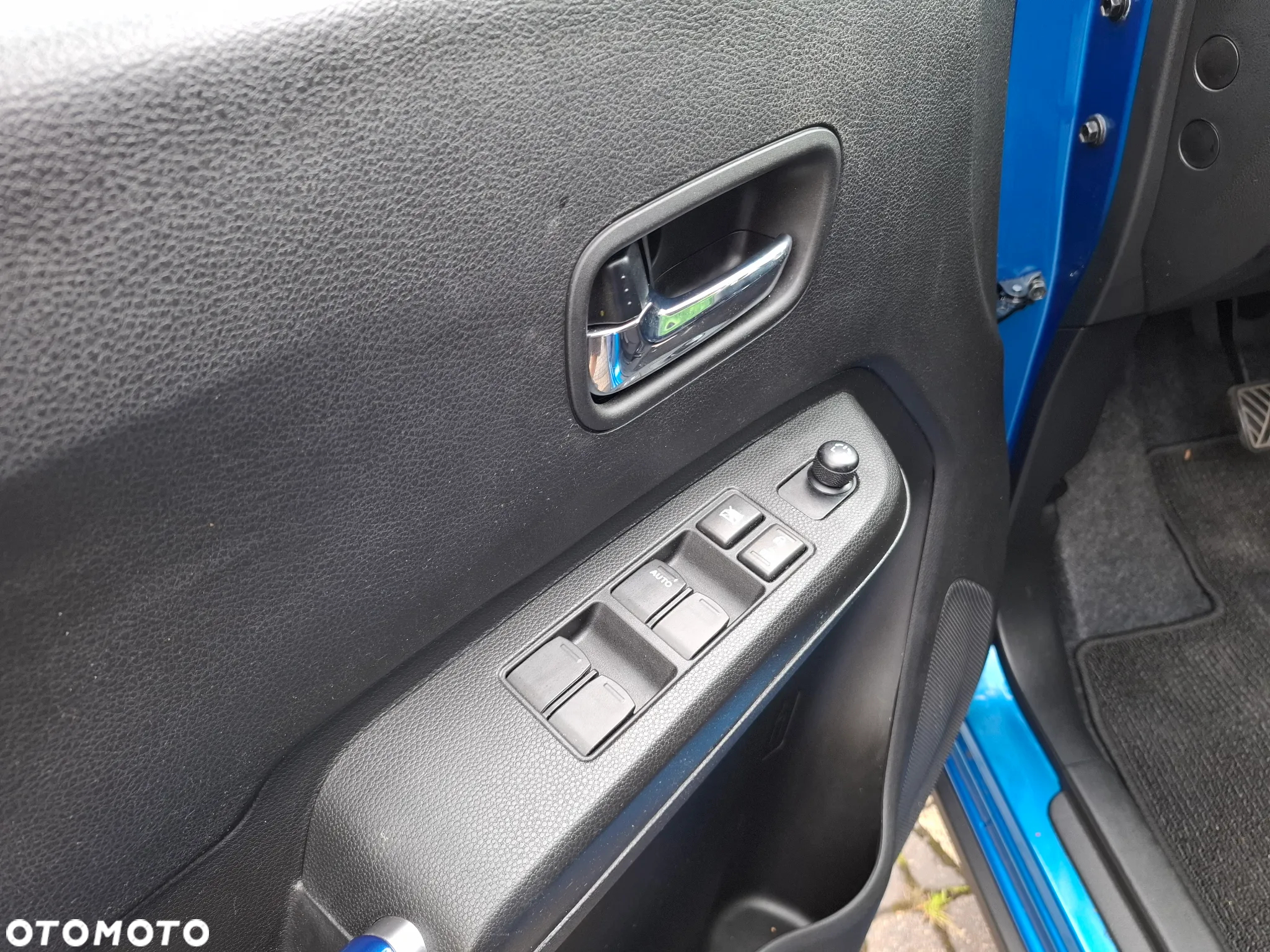Suzuki Ignis 1.2 SHVS Premium Plus - 13