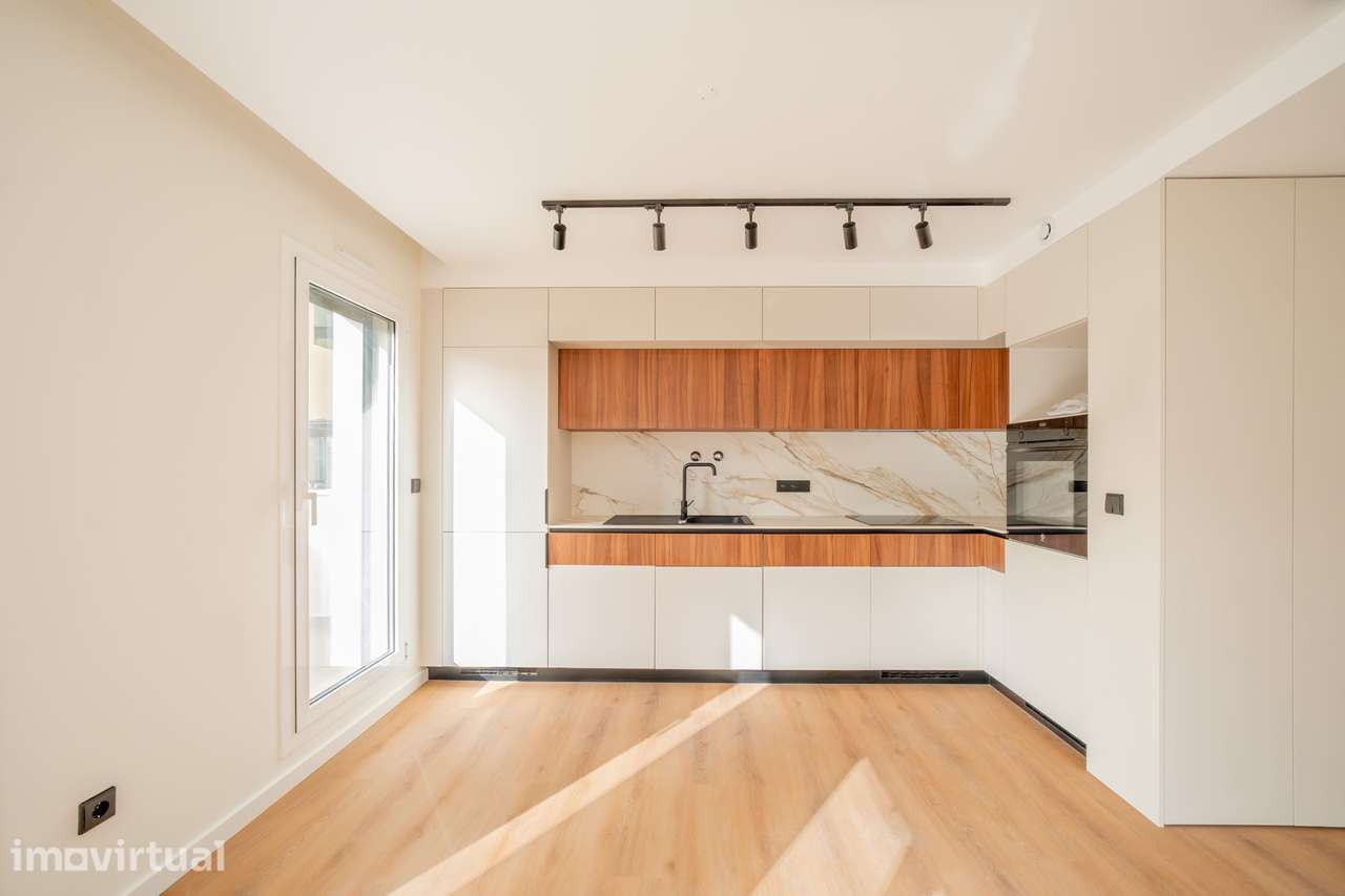 Apartamento T2, em Torres Vedras, com Terraço em prédio com elevador - Grande imagem: 3/29