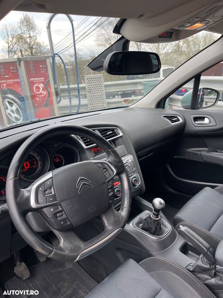 Citroën C4 1.6 HDI FAP Seduction - 8