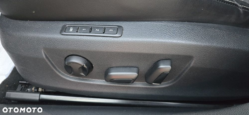 Skoda Superb 2.0 TDI SCR Sportline DSG - 18