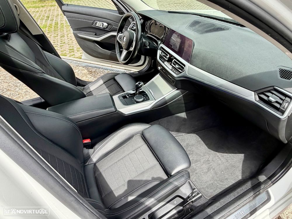 BMW 320 d Pack M Auto - 24