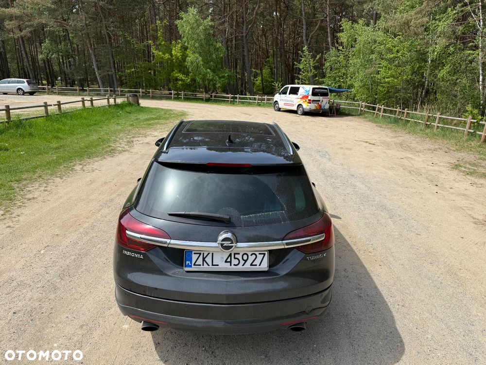 Opel Insignia 2.0 T Cosmo 4x4 S&S - 10