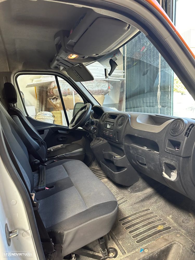 Renault Master L3 | Caixa 4,30m | Cobertura Elevatória - 3
