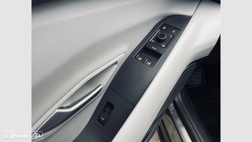 Ford Capri 77 kWh Premium - 16