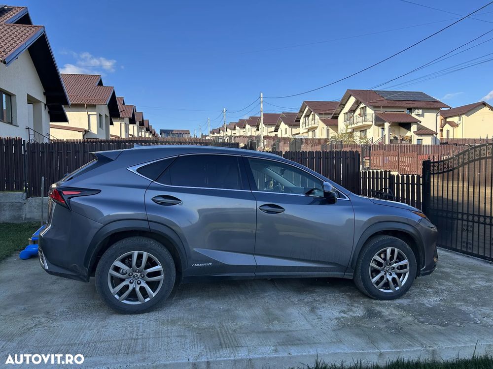Lexus Seria NX 300h Executive Line - 13