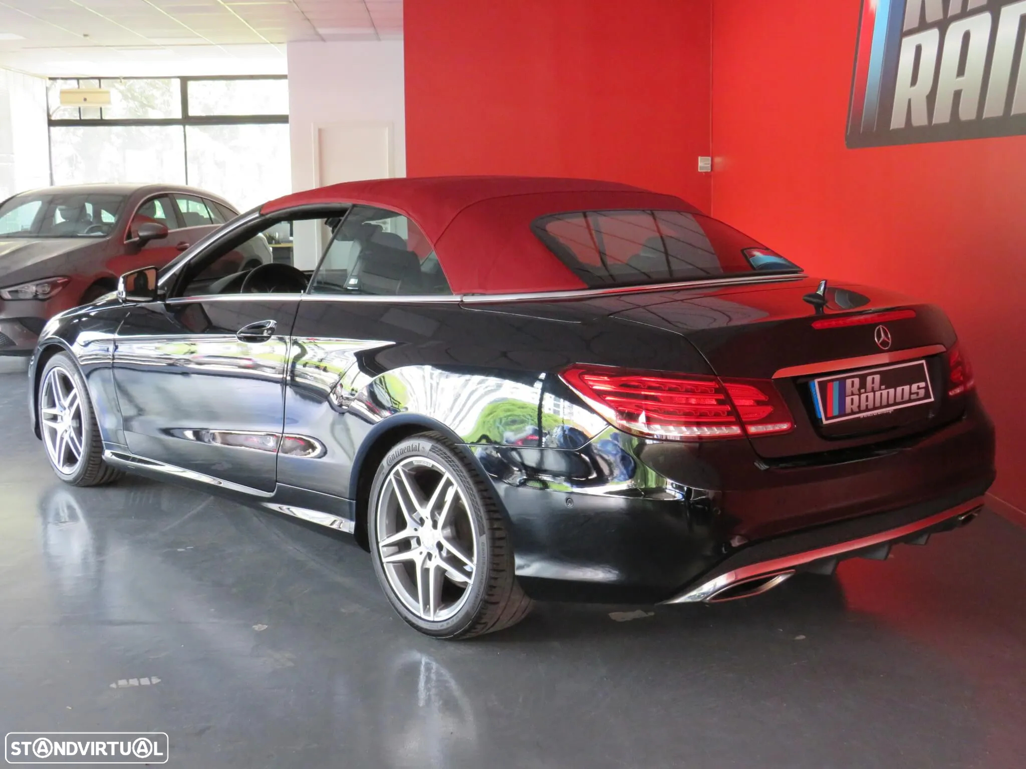 Mercedes-Benz E 220 CDi BlueEfficiency Auto - 11