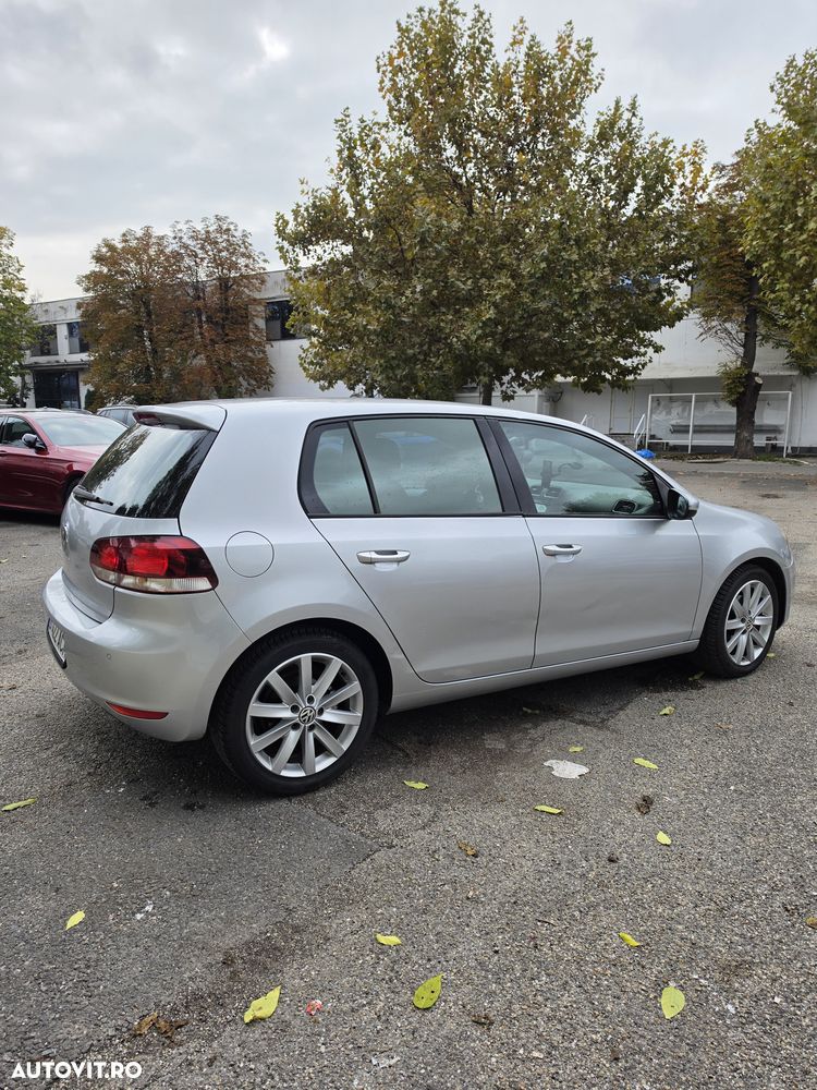 Volkswagen Golf - 5
