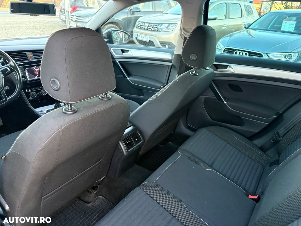 Volkswagen Golf 2.0 TDI BlueMotion Technology Cup - 9