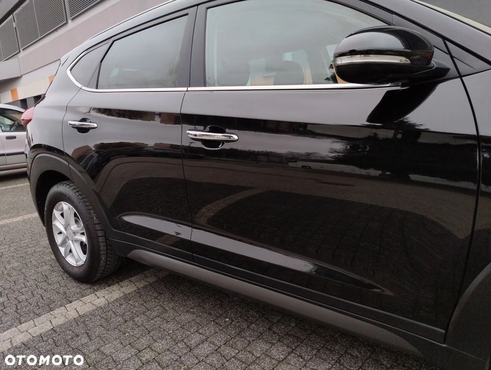 Hyundai Tucson blue 1.7 CRDi 2WD Advantage - 32