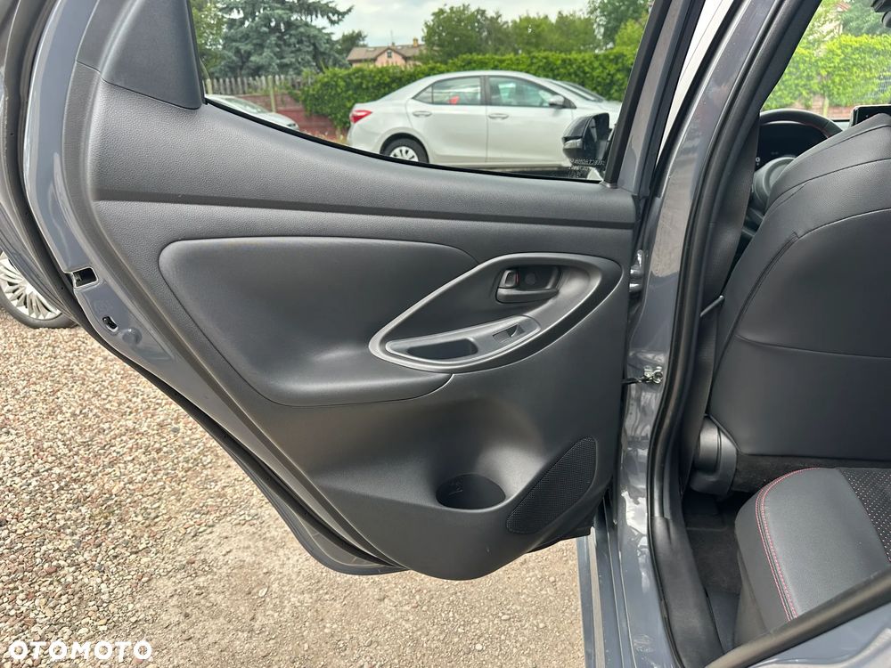 Toyota Yaris Hybrid 1.5 GR Sport - 20