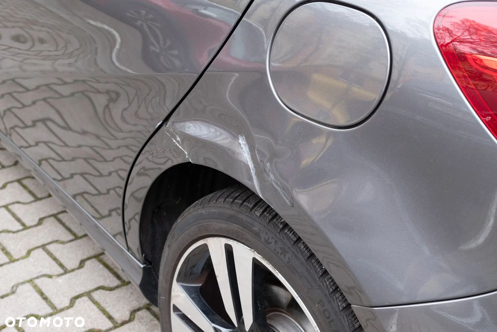 Mercedes-Benz Klasa A 180 7G-DCT Urban - 10