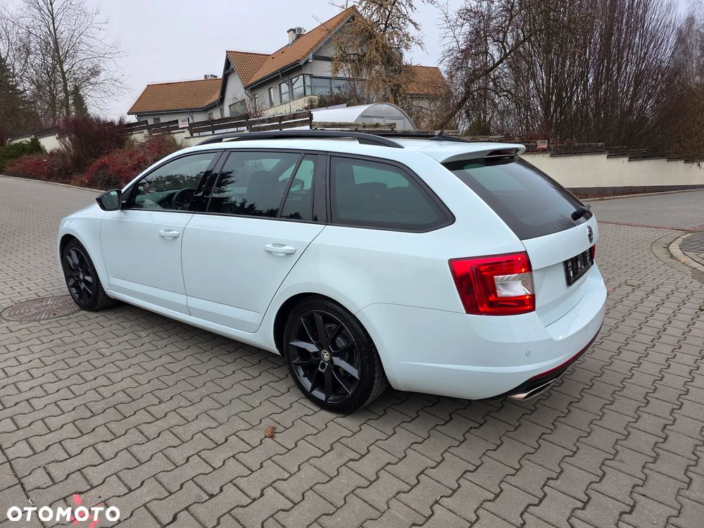 Skoda Octavia 2.0 TDI 4x4 DSG RS - 32