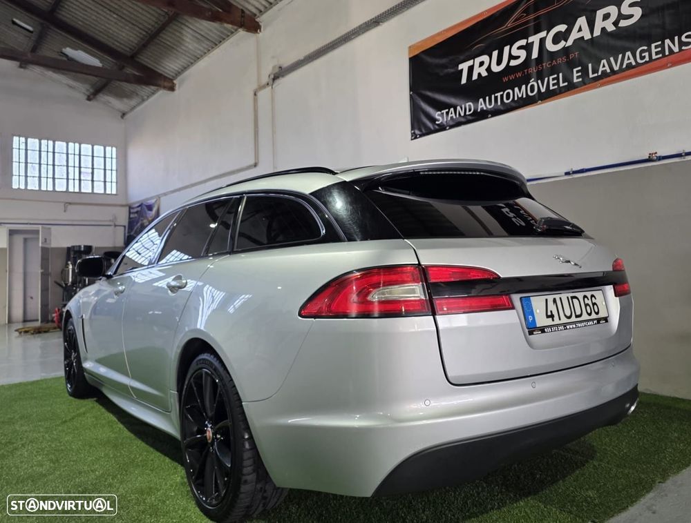 Jaguar XF Sportbrake 2.2 - 3
