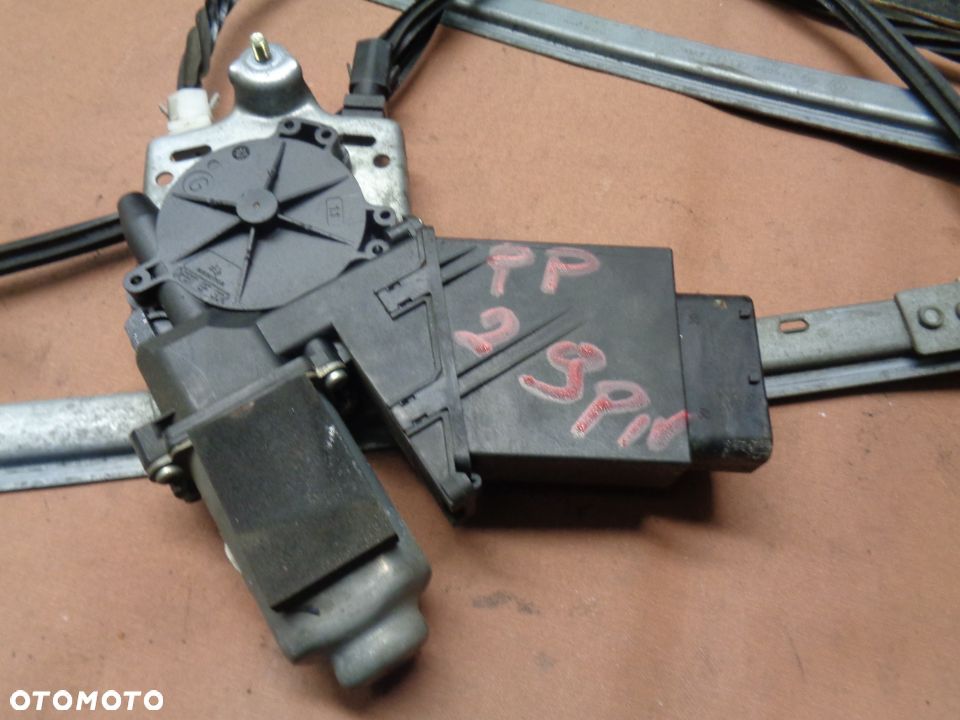 RENAULT ESPACE IV PODNOSNIK SZYBY PRAWY PRZEDNI 29 PIN MODUL 2 PIN 6 PIN - 6