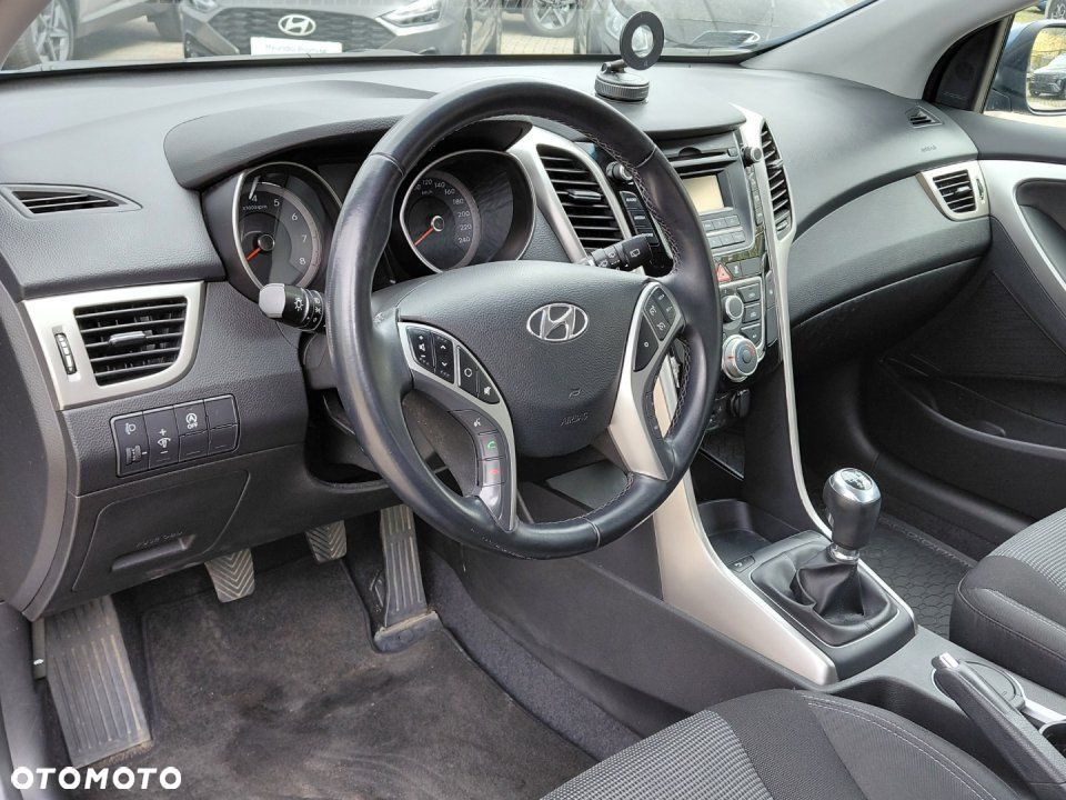 Hyundai i30 - 12