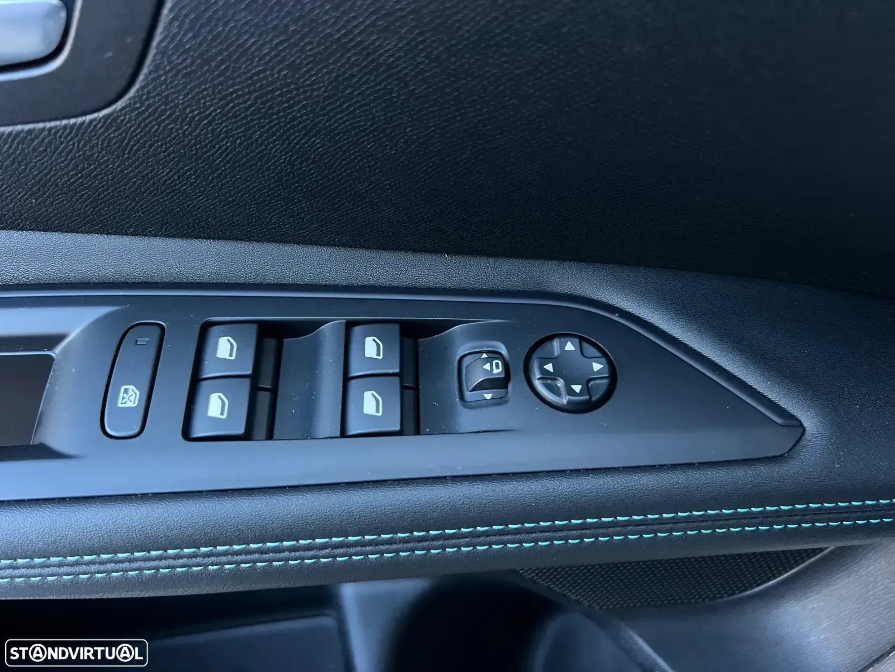 Peugeot 3008 1.2 Hybrid Allure Pack e-DCS6 - 12