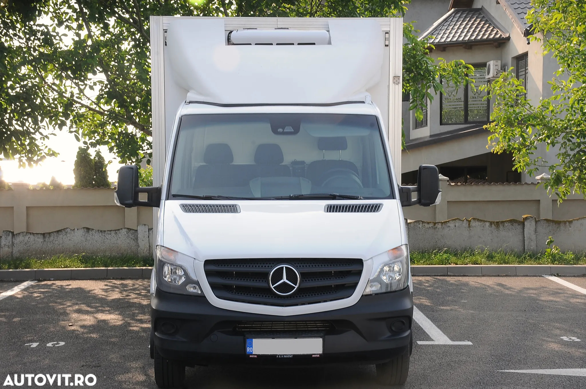 Mercedes-Benz Sprinter - 10