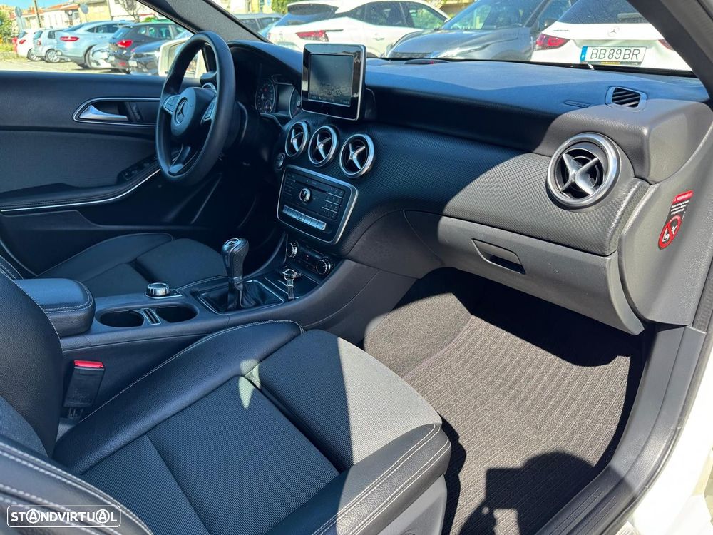 Mercedes-Benz A 180 d Fleet Pack Urban - 15