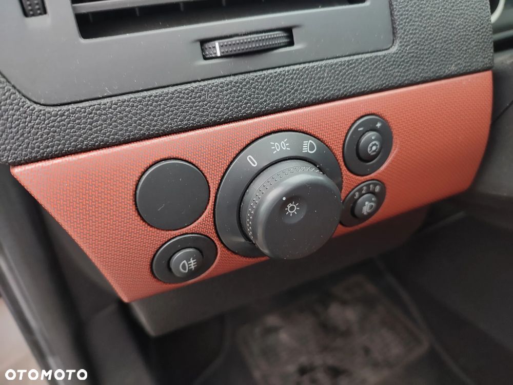 Opel Astra 1.4 Comfort / Cool - 32