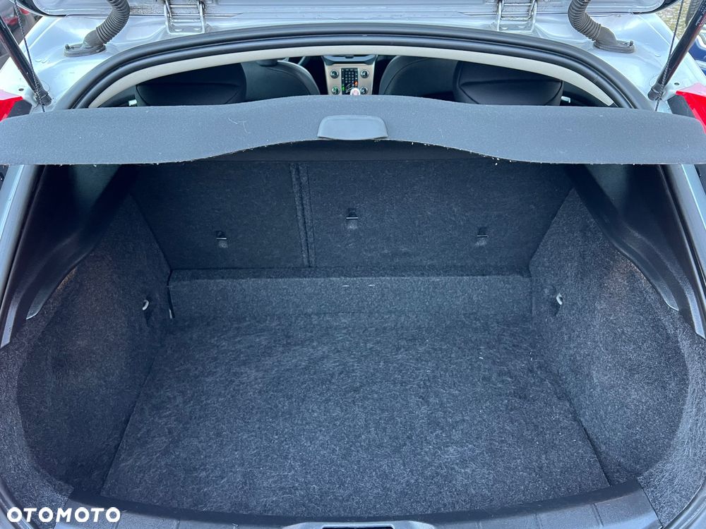 Volvo V40 Cross Country D2 Momentum - 24