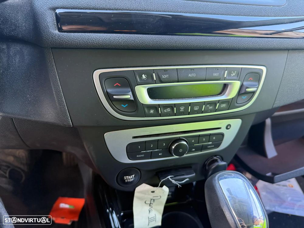 Renault Megane III 1.2 TCE Ano 2015 Para Peças - 8